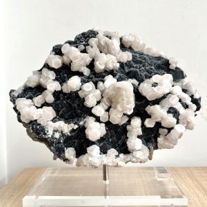 水晶方解共生