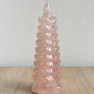 粉水晶塔