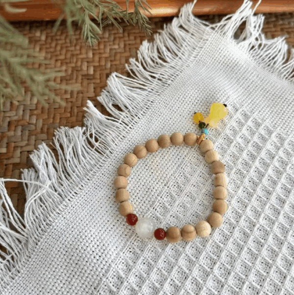 Bead Bracelet: Peachwood D19