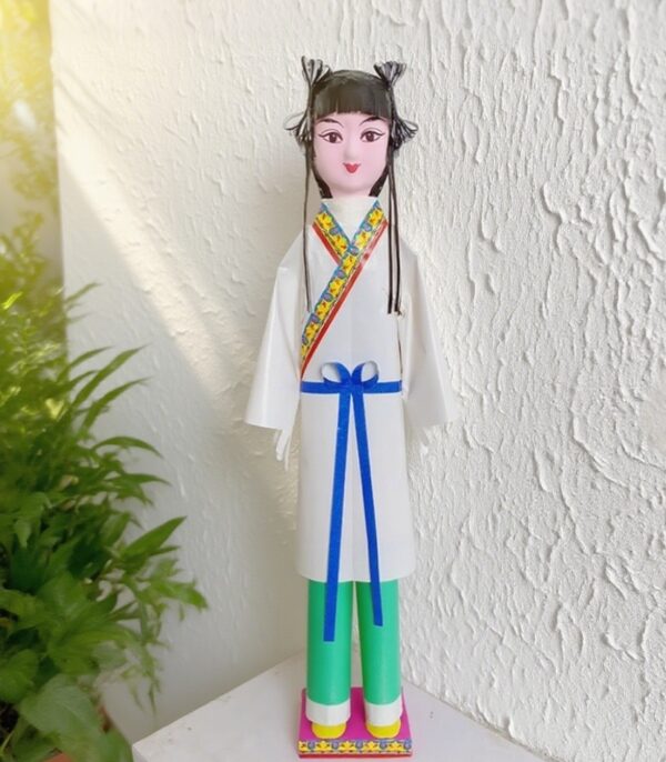 Paper Doll (Traditional Style) D74